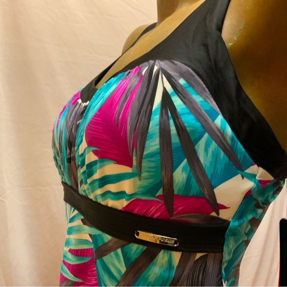 NWT ZeroXposur Swimsuit - Picture 4 of 6